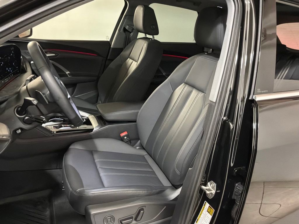 Certified 2025 Audi Q5 Premium w/ Convenience Package image 8