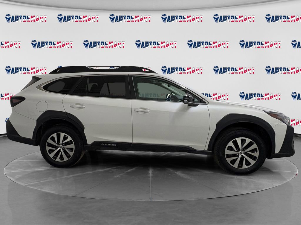 Used 2023 Subaru Outback Premium image 6