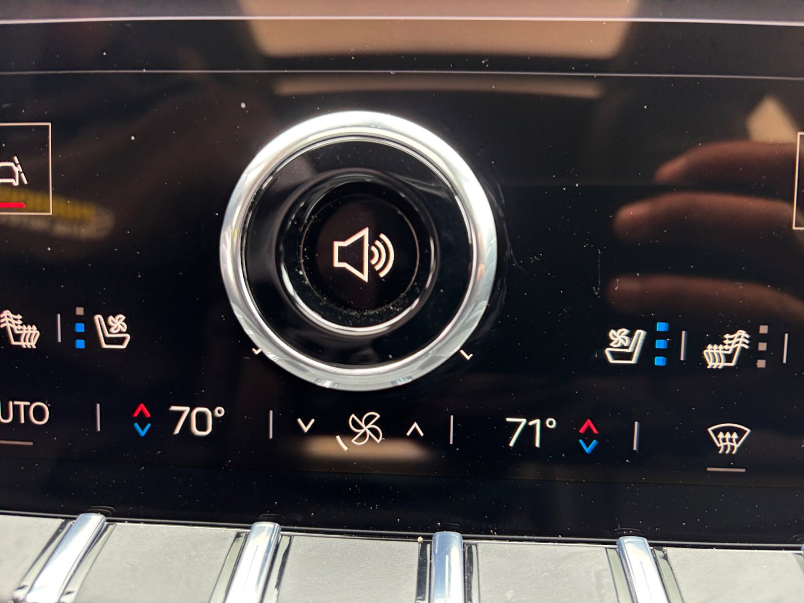 Used 2026 GMC Terrain Denali w/ LPO, Floor Liner Package image 17