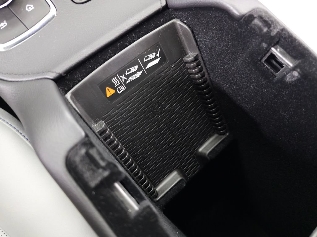 Used 2025 Cadillac XT4 Sport FWD image 35