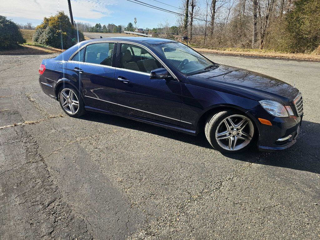 Used 2013 Mercedes-Benz E 350 4MATIC Sedan image 4