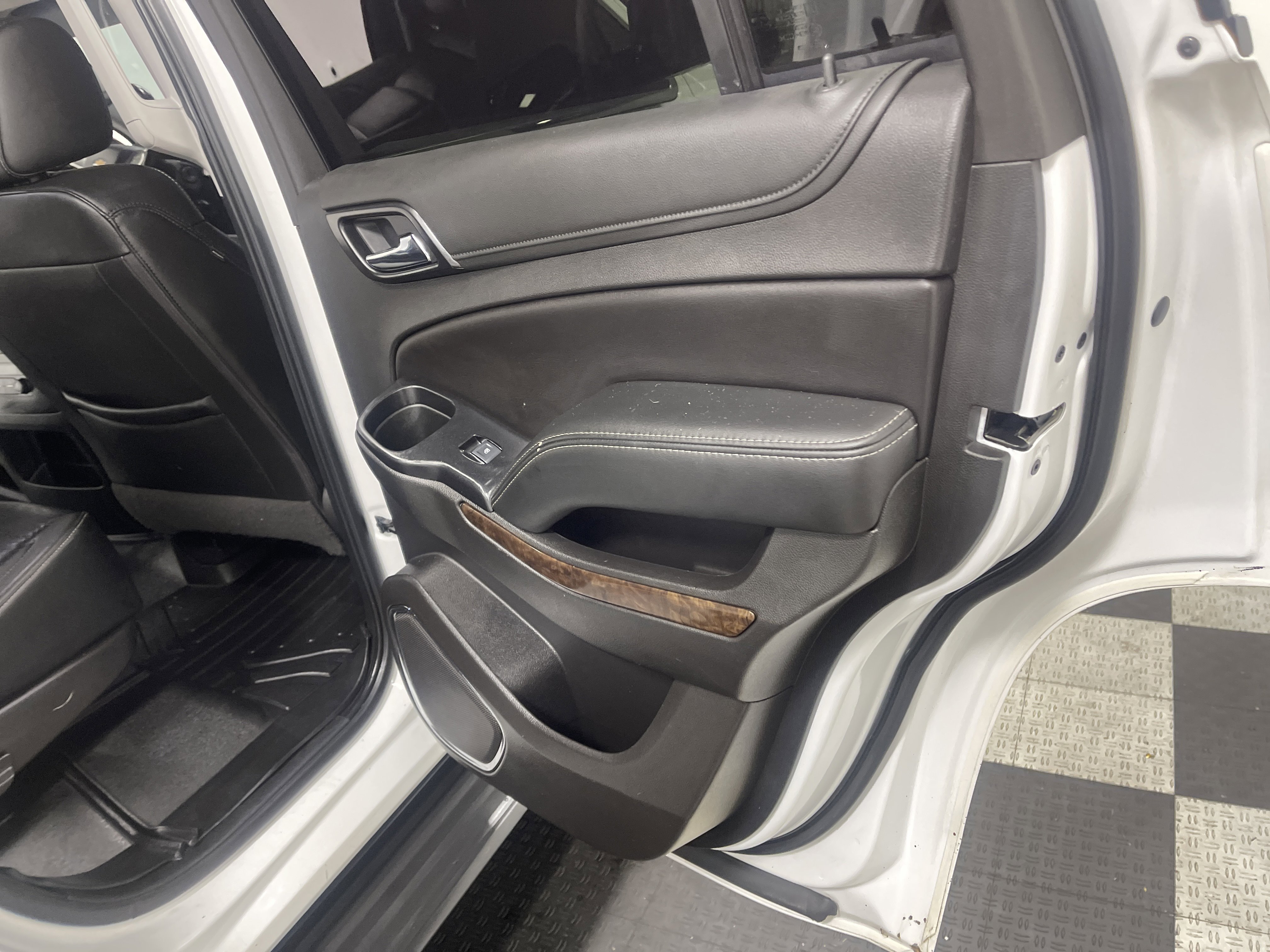 Used 2020 Chevrolet Tahoe LT AWD/4WD image 21