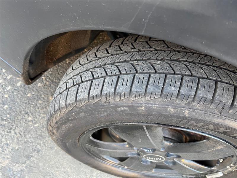 Used 2015 MINI Cooper 4-Door Hardtop FWD image 38