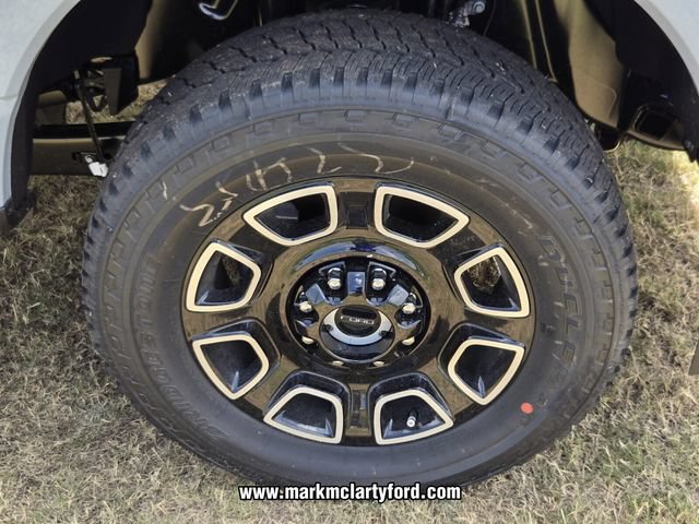 New 2026 Ford F250 Platinum AWD/4WD image 16