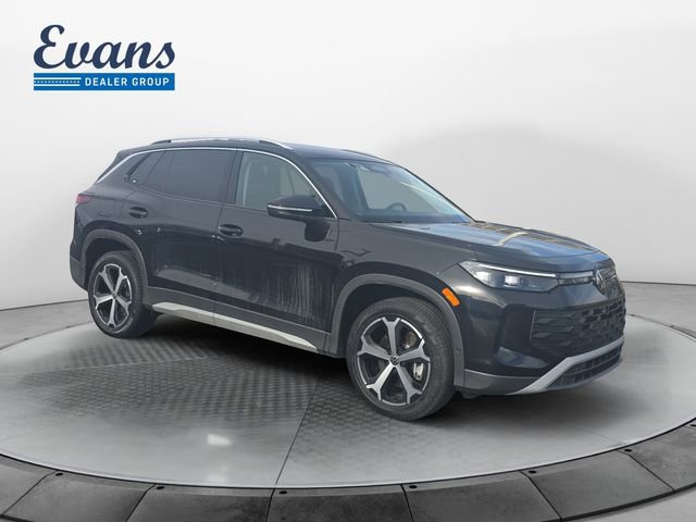 Used 2025 Volkswagen Tiguan SE image 9