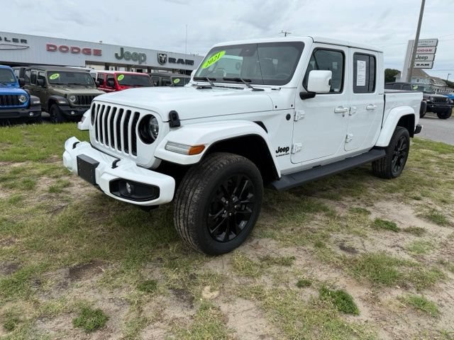 Used 2021 Jeep Gladiator Overland AWD/4WD image 3
