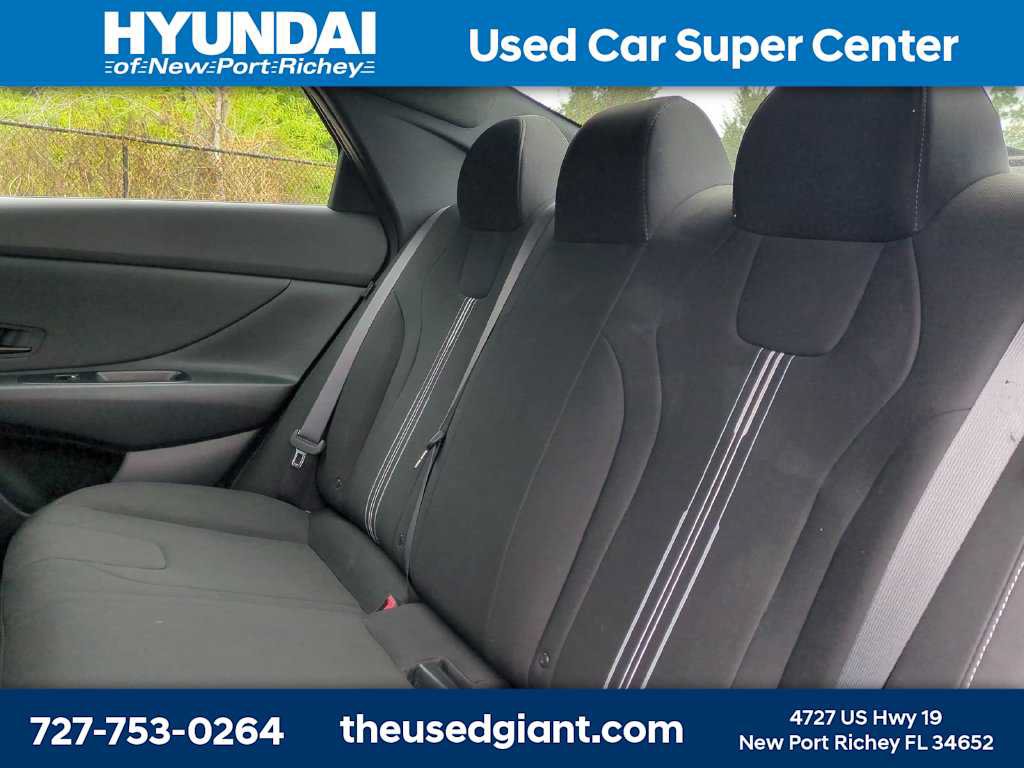 Used 2025 Hyundai Elantra Sport FWD image 13