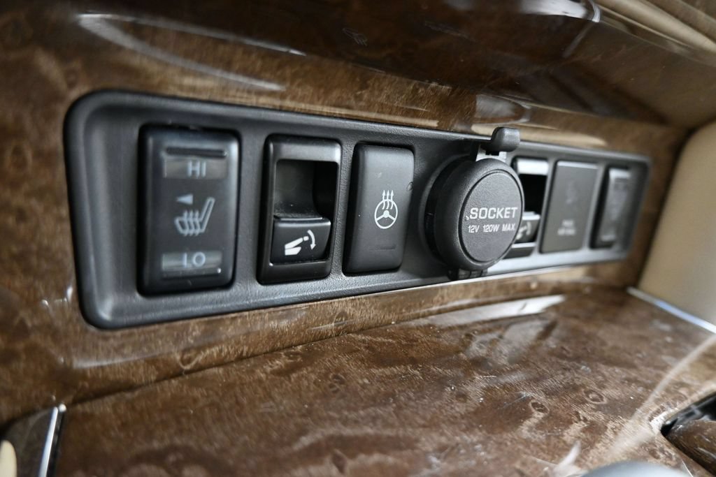 Used 2015 INFINITI QX80 2WD image 21