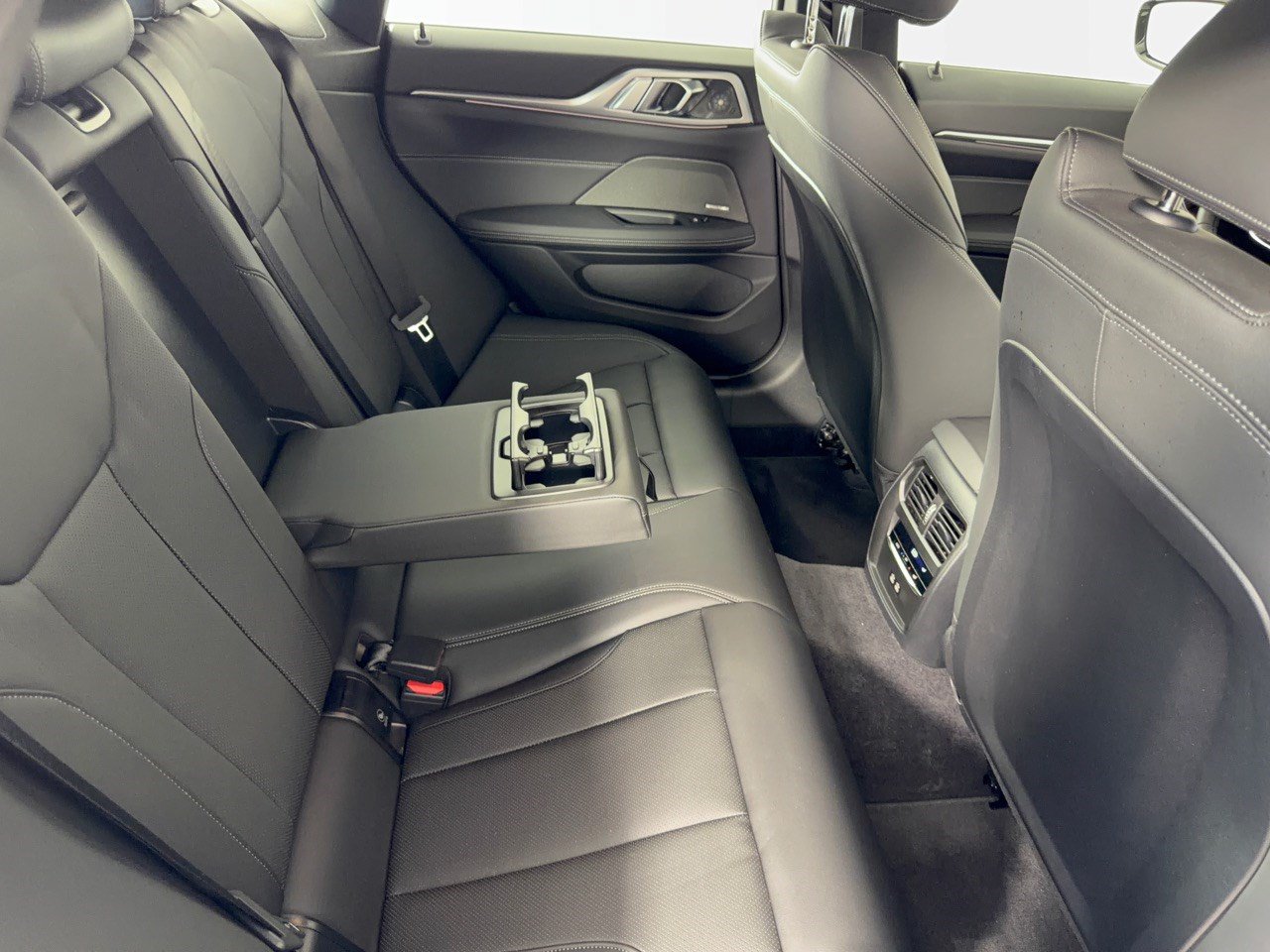 Certified 2026 BMW 430i w/ Premium Package RWD image 29