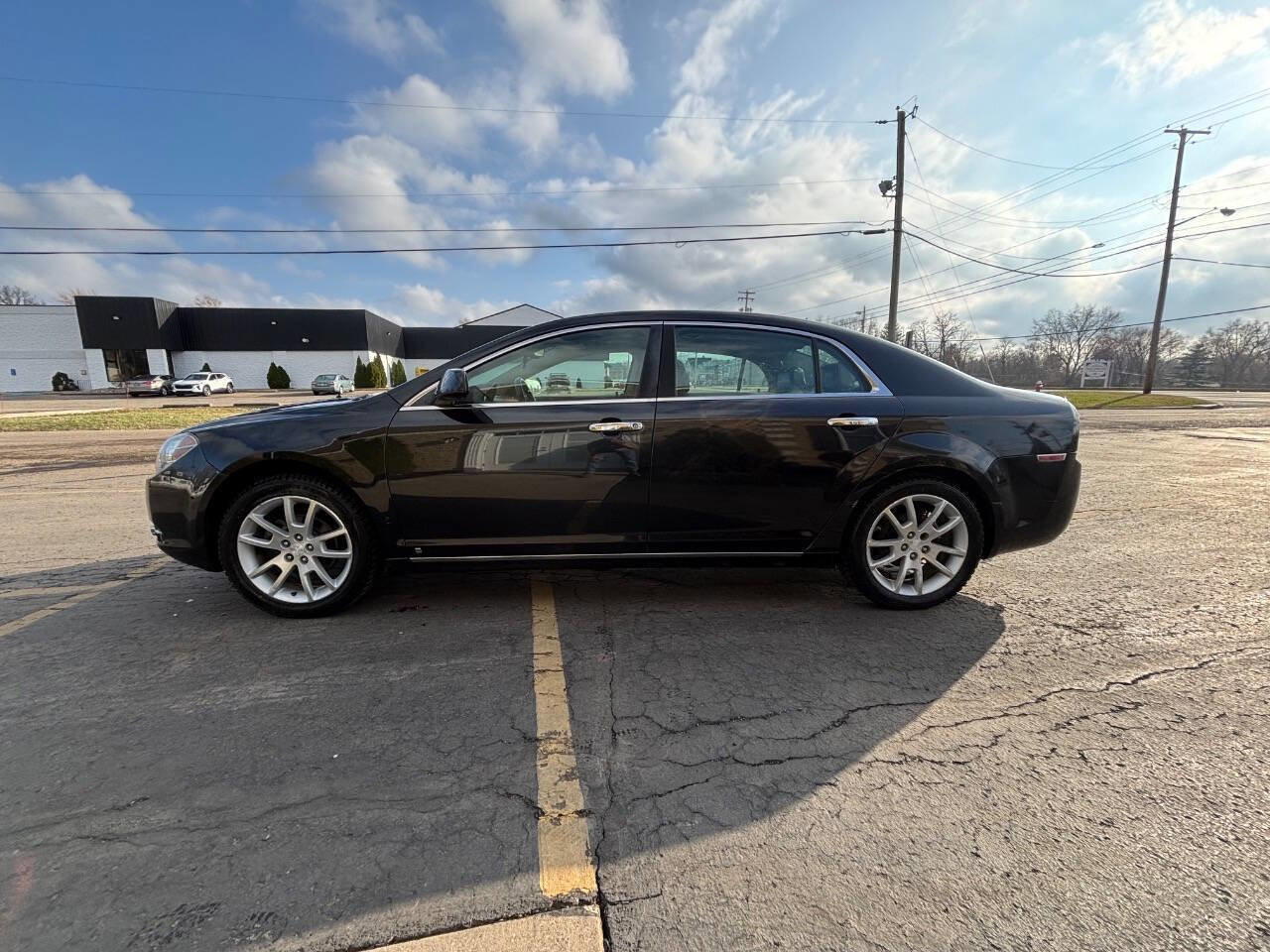 Used 2009 Chevrolet Malibu LTZ image 5