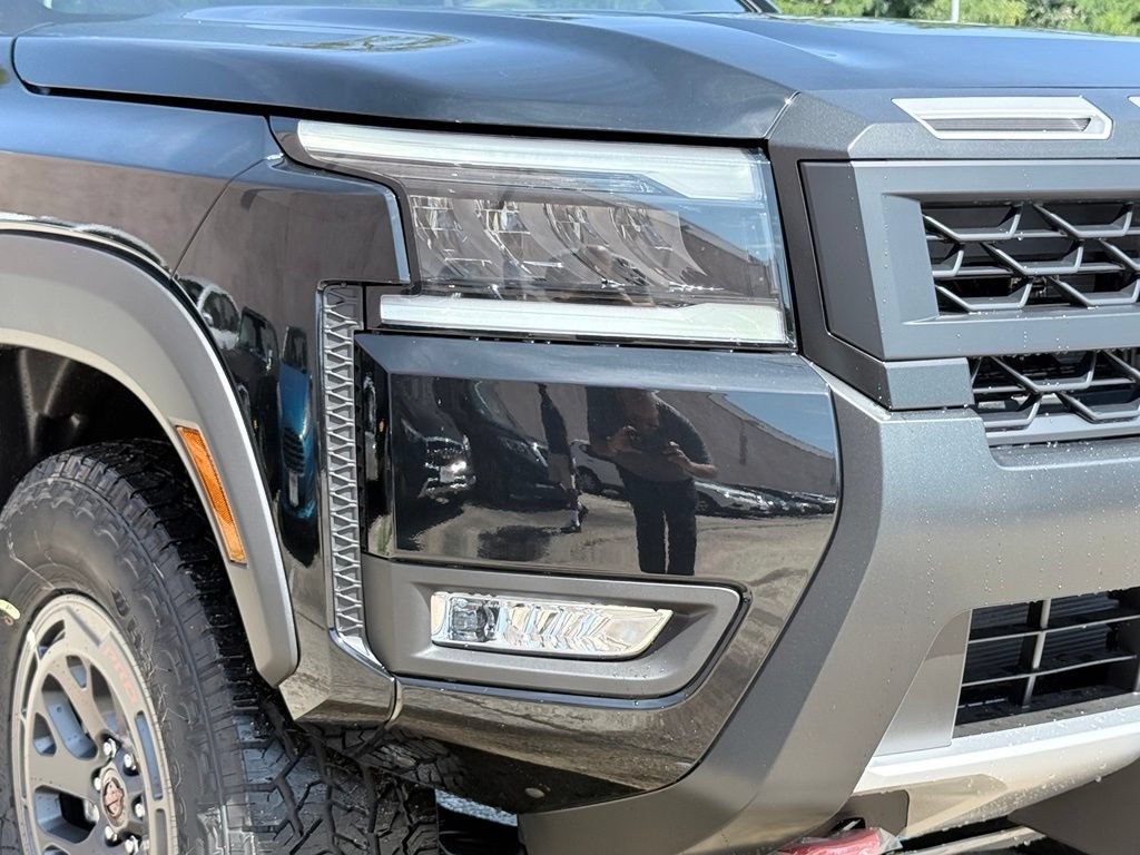 New 2026 Nissan Frontier PRO-4X w/ Tow Package AWD/4WD image 11