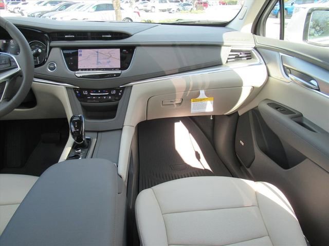 New 2026 Cadillac XT5 Premium Luxury w/ Driver Assist Package FWD image 14