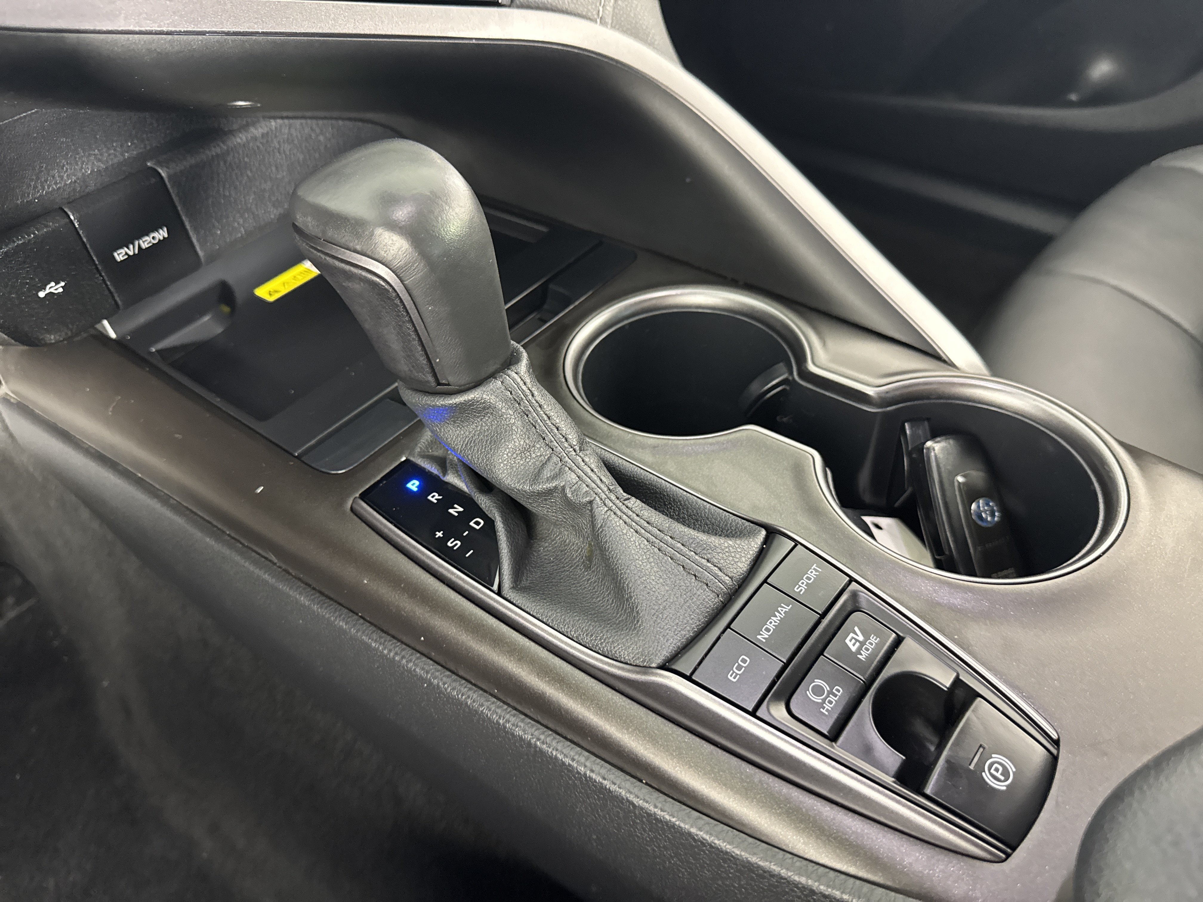 Used 2023 Toyota Camry SE w/ Audio Upgrade Package FWD image 27