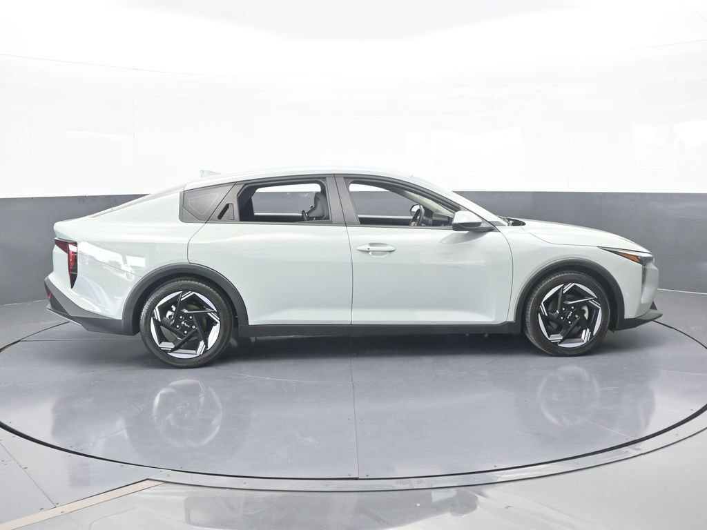 Used 2025 Kia K4 EX image 7