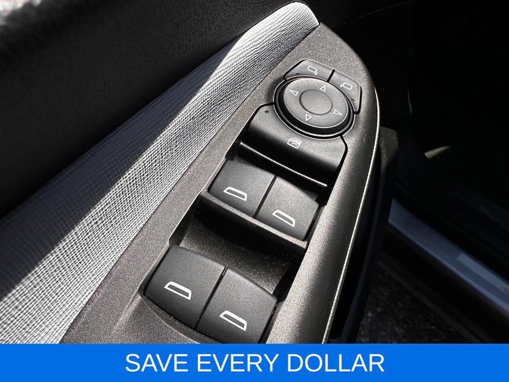 Used 2025 Buick Envista Preferred w/ Convenience I Package FWD image 7