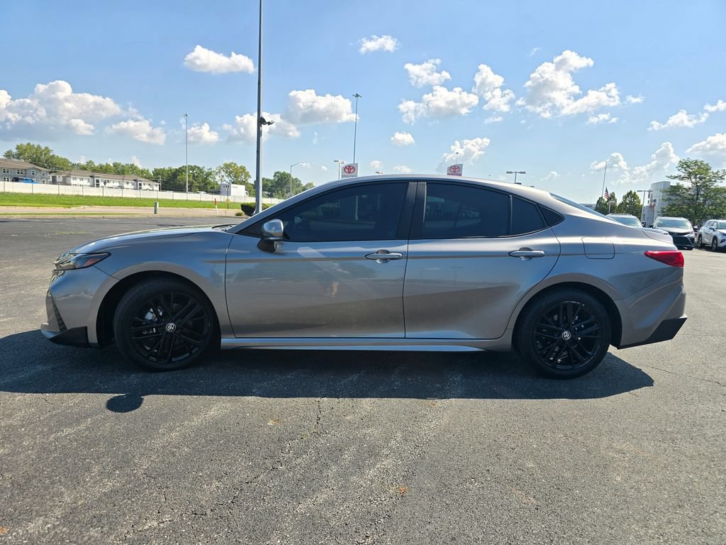 Certified 2025 Toyota Camry SE FWD image 14