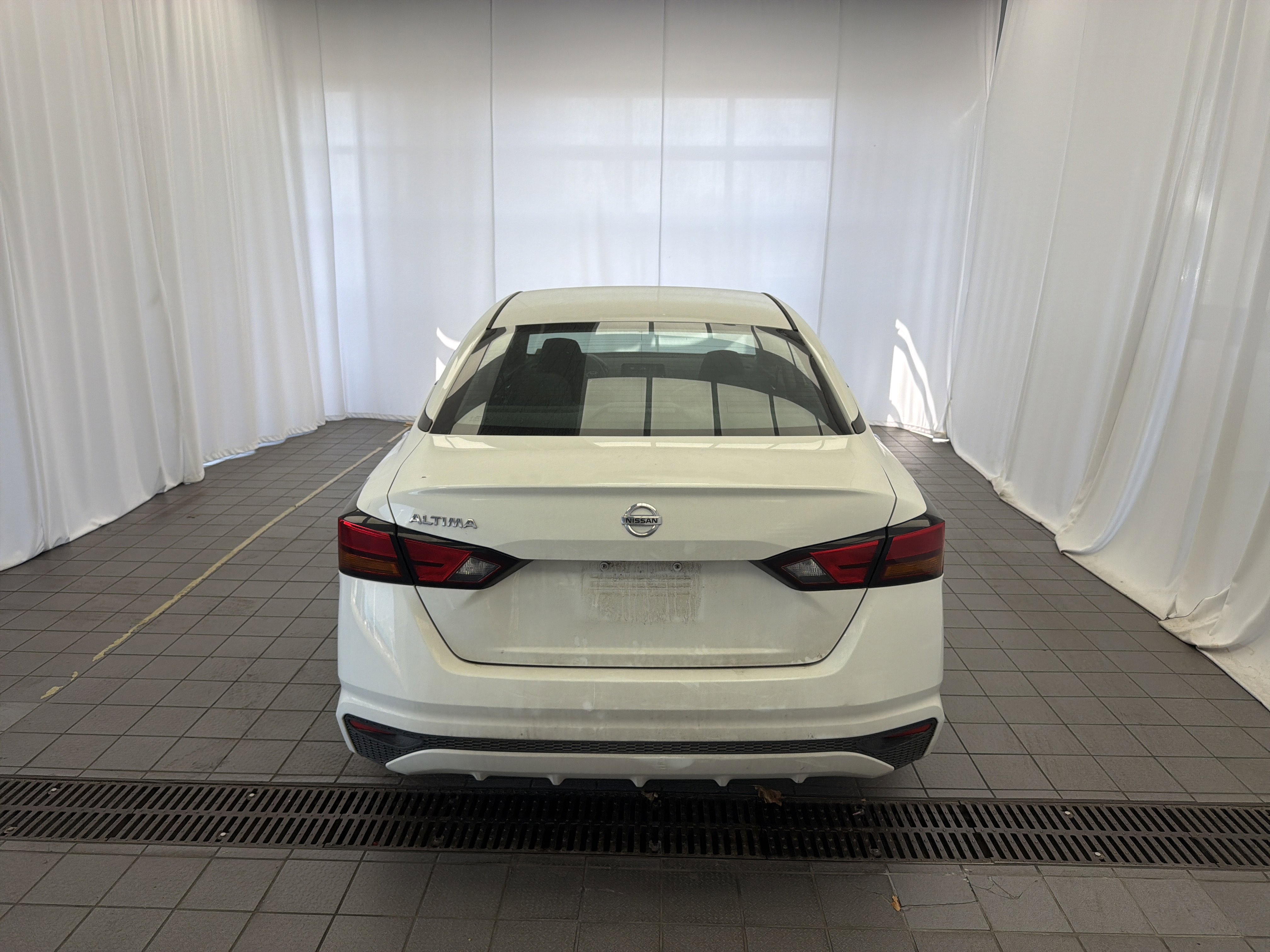 Used 2022 Nissan Altima 2.5 S image 6