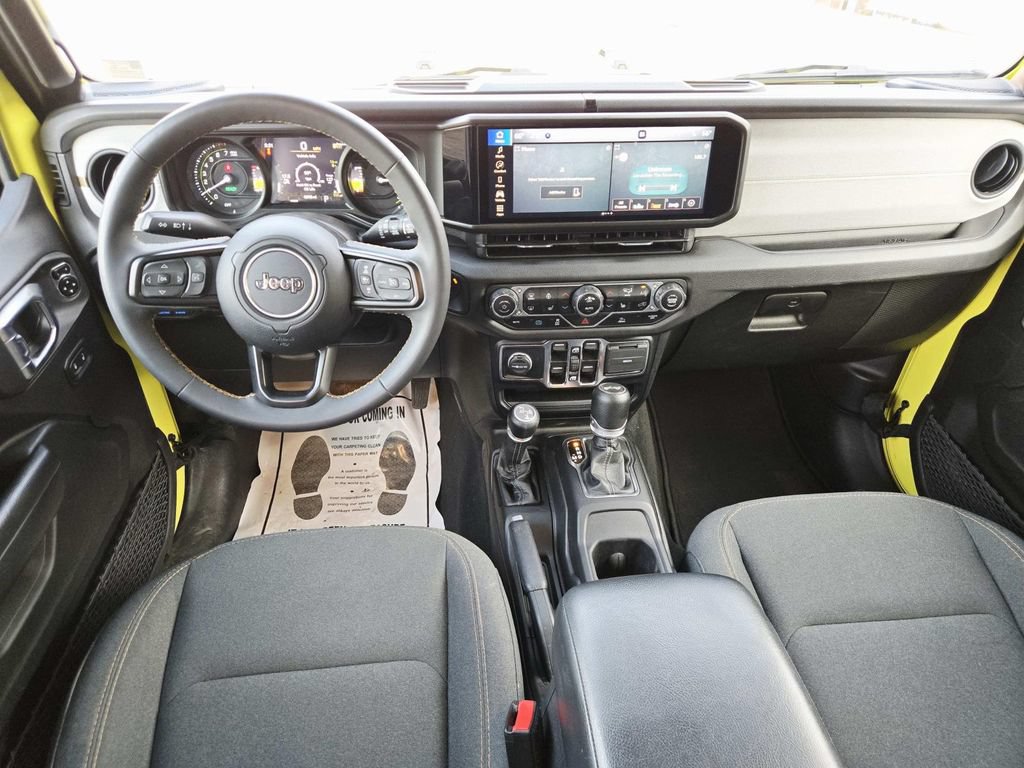 Used 2024 Jeep Wrangler Unlimited w/ Convenience Group AWD/4WD image 9