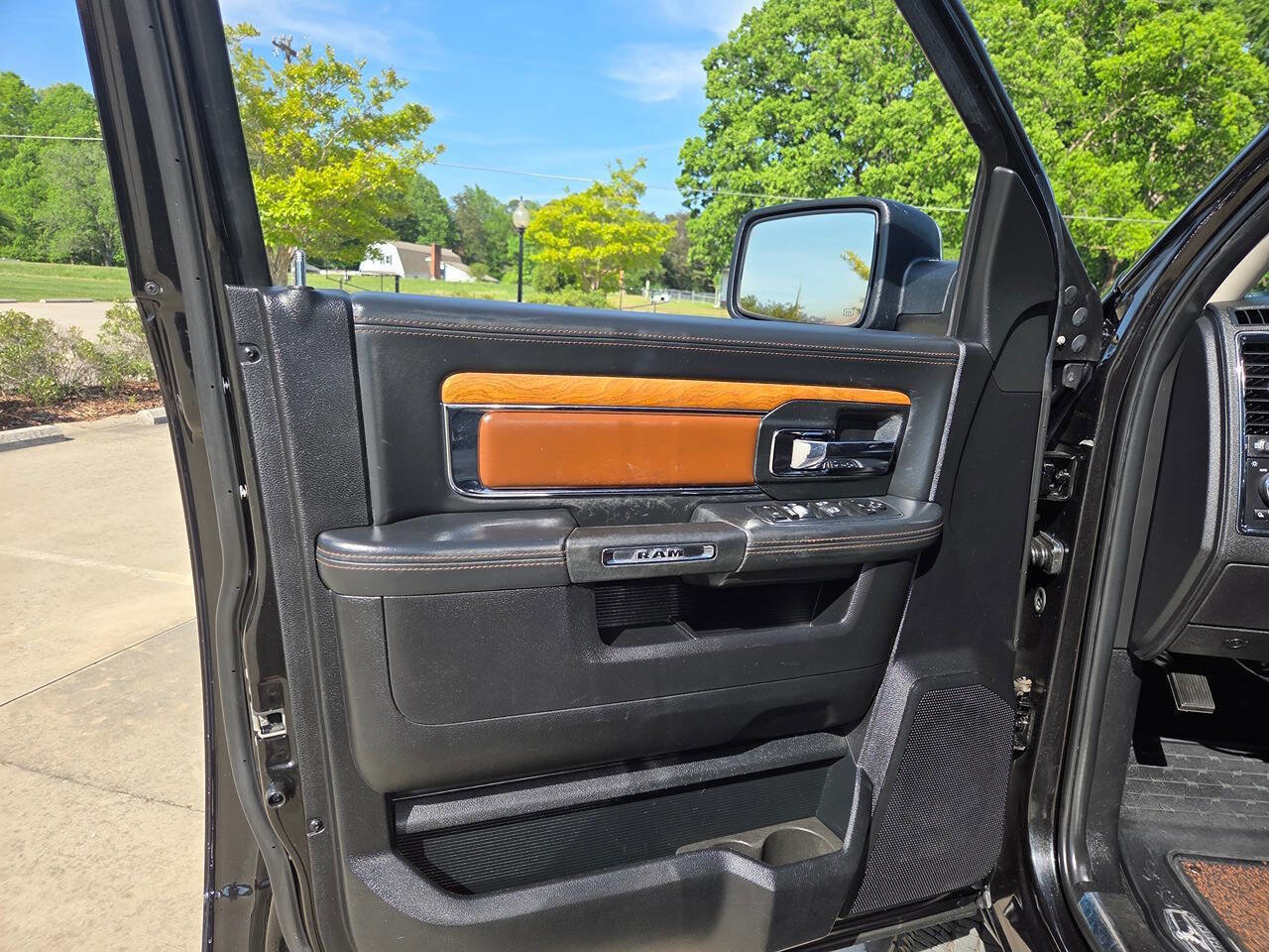 Used 2017 RAM 2500 Longhorn AWD/4WD image 15
