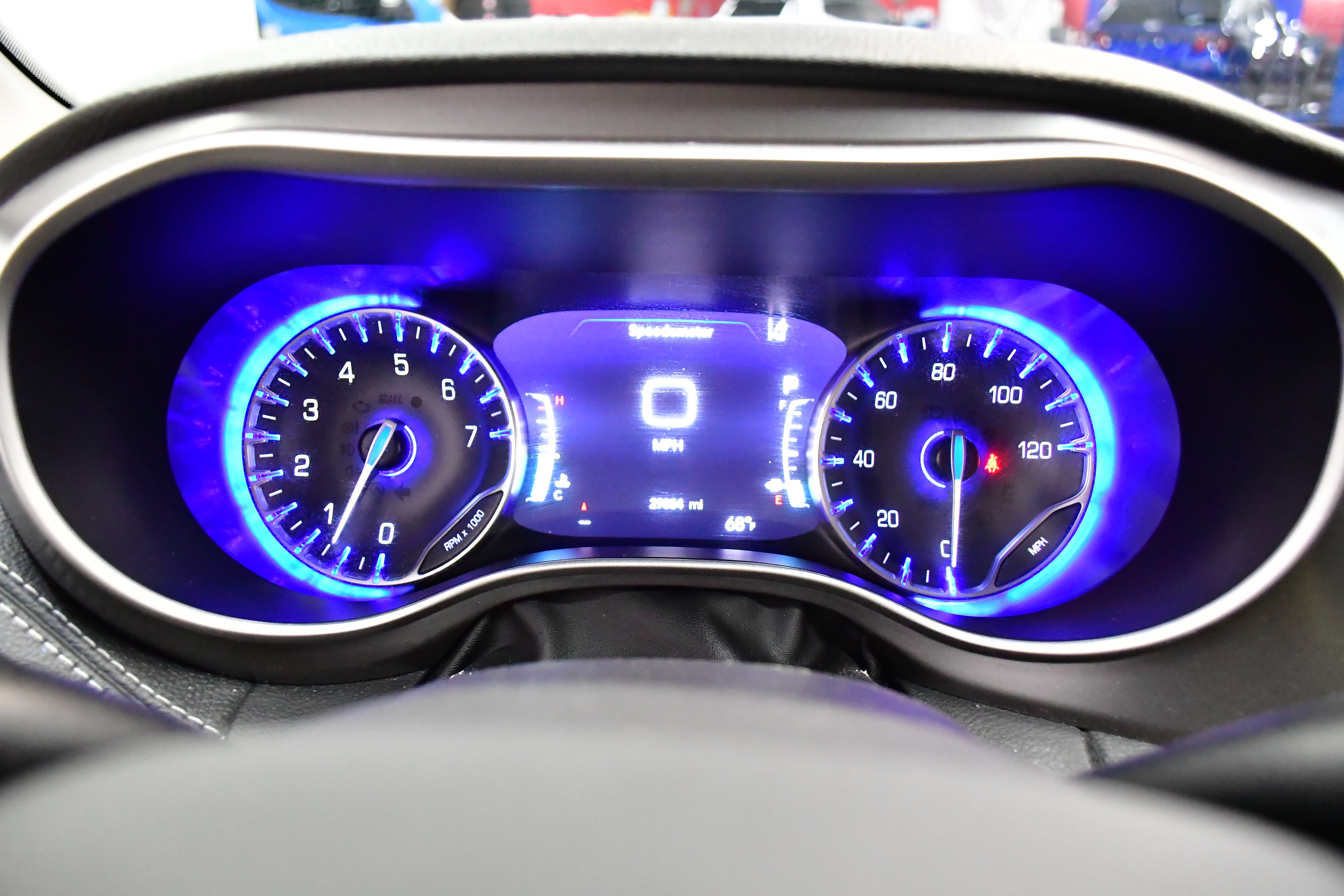 Used 2023 Chrysler Pacifica Touring-L w/ Uconnect Theater Family Group FWD image 22