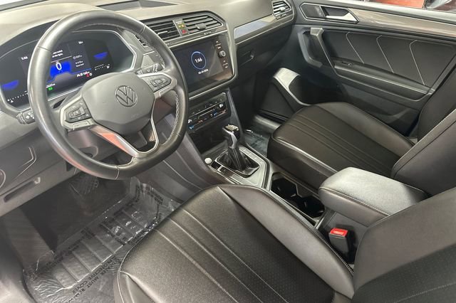 Certified 2022 Volkswagen Tiguan SE image 12