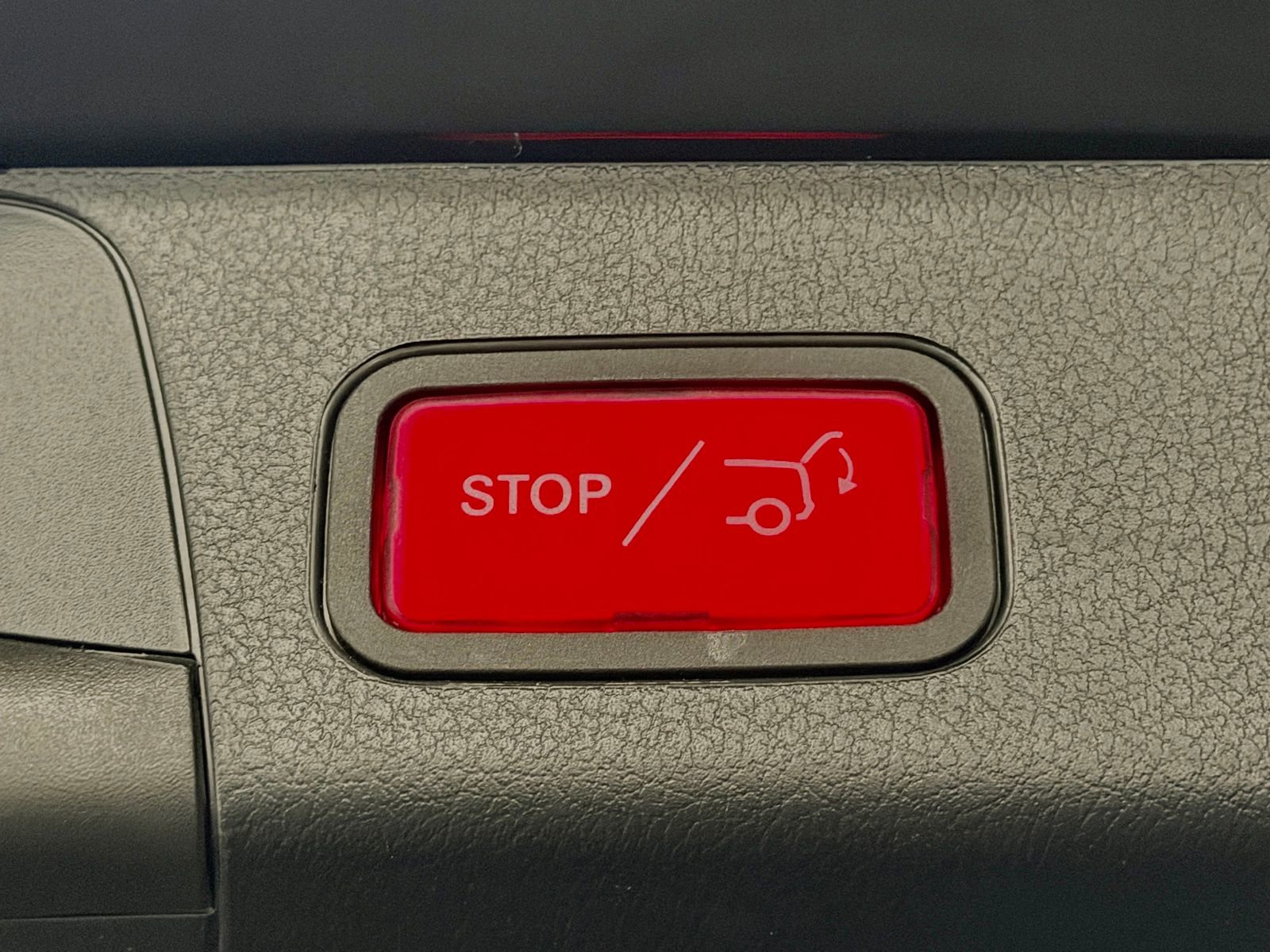 Certified 2026 Mercedes-Benz GLB 250 image 15