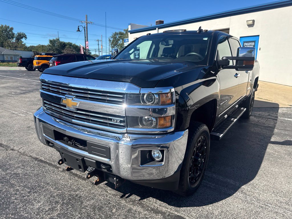 Used 2018 Chevrolet Silverado 2500 LTZ w/ Snow Plow Prep Package AWD/4WD image 52