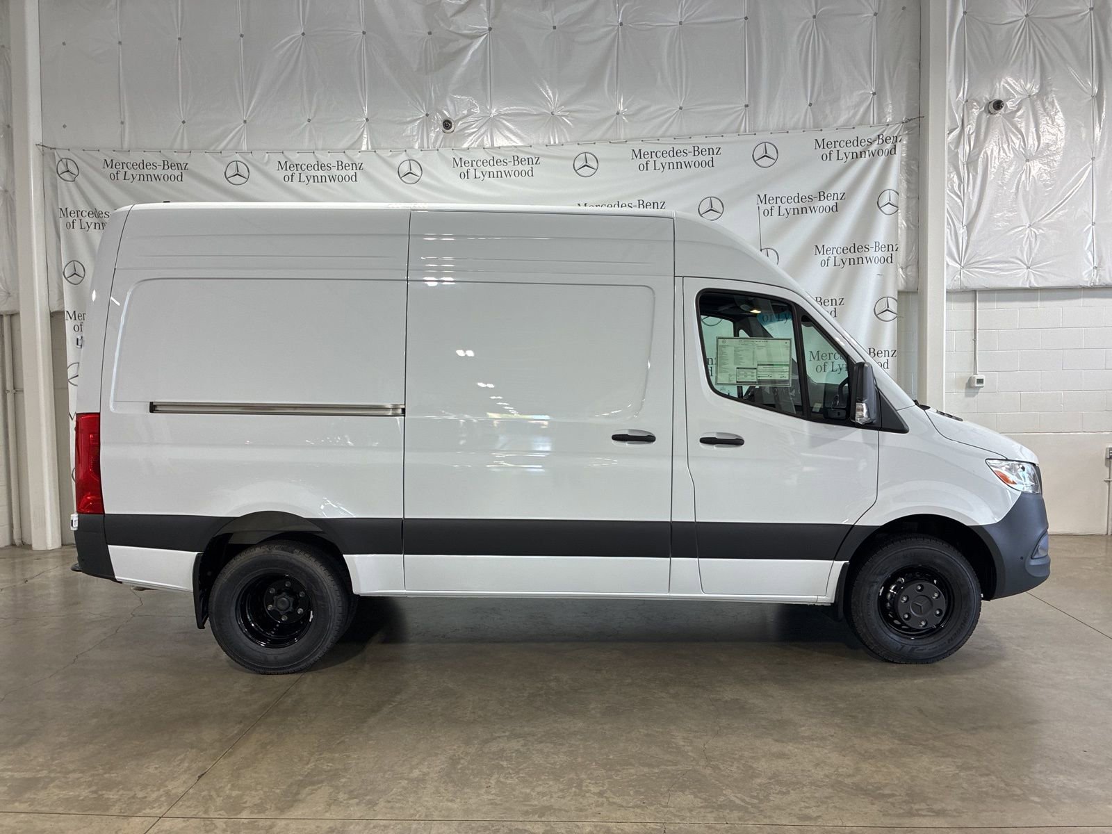 New 2025 Mercedes-Benz Sprinter 3500 image 3