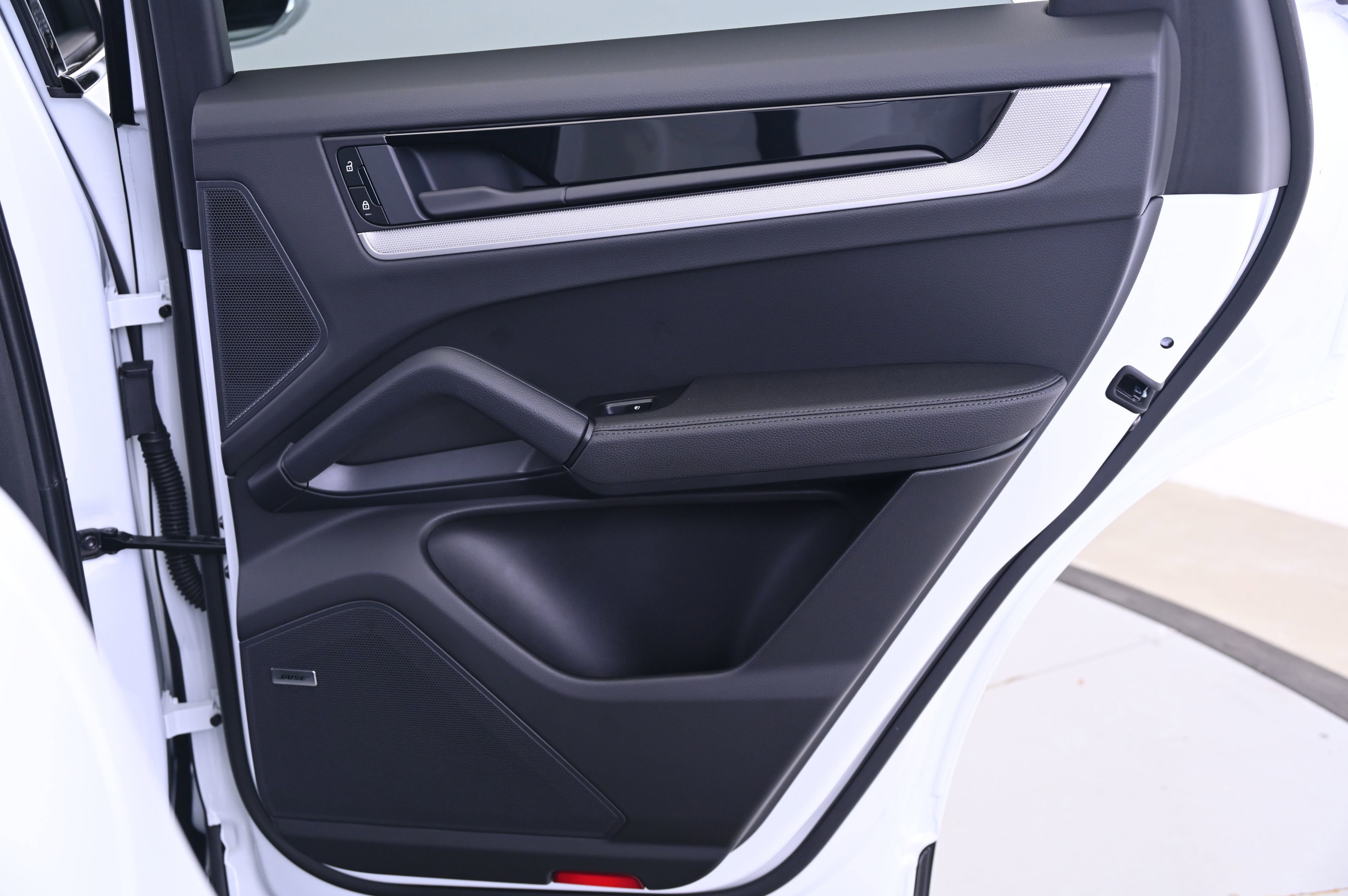 Certified 2025 Porsche Cayenne image 21