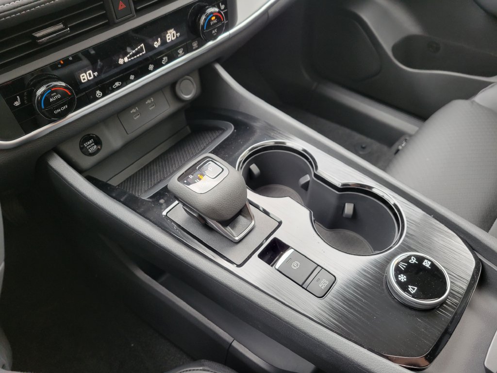 New 2026 Nissan Rogue Dark Armor AWD/4WD image 8