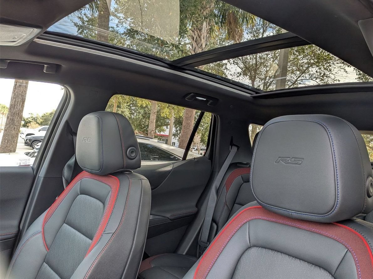 New 2026 Chevrolet Equinox RS w/ Convenience Package III FWD image 18