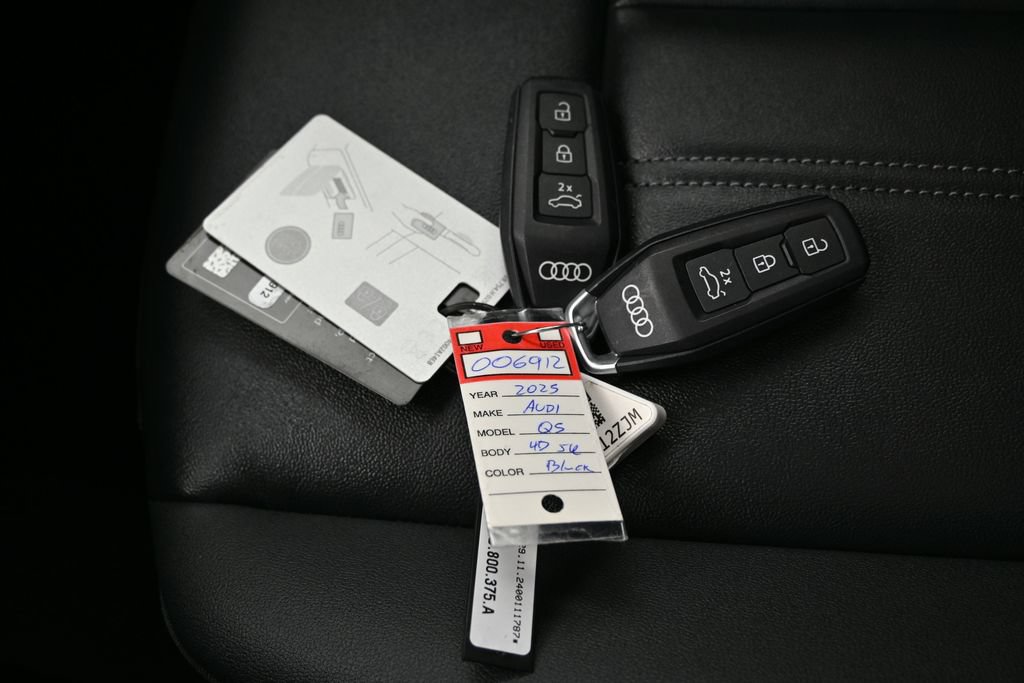 Used 2025 Audi Q5 Premium w/ Convenience Package AWD/4WD image 31