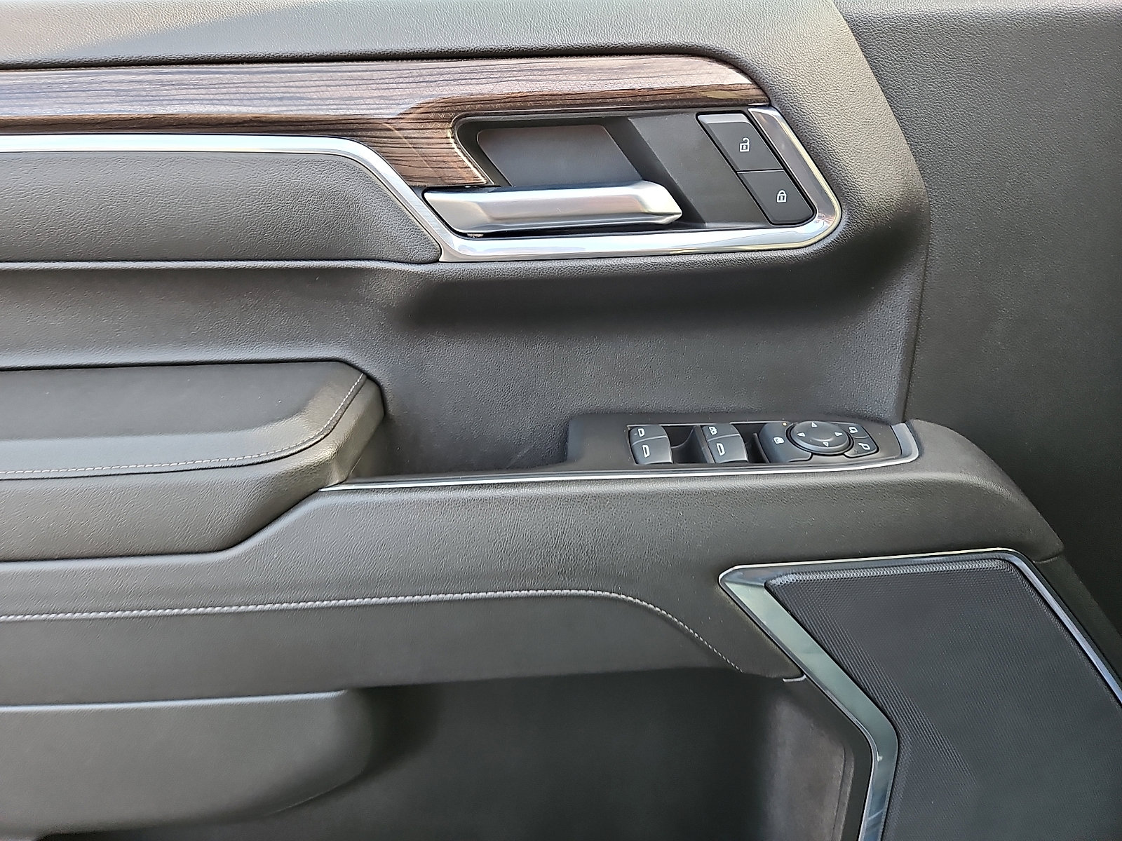 Certified 2023 Chevrolet Silverado 1500 LT image 12