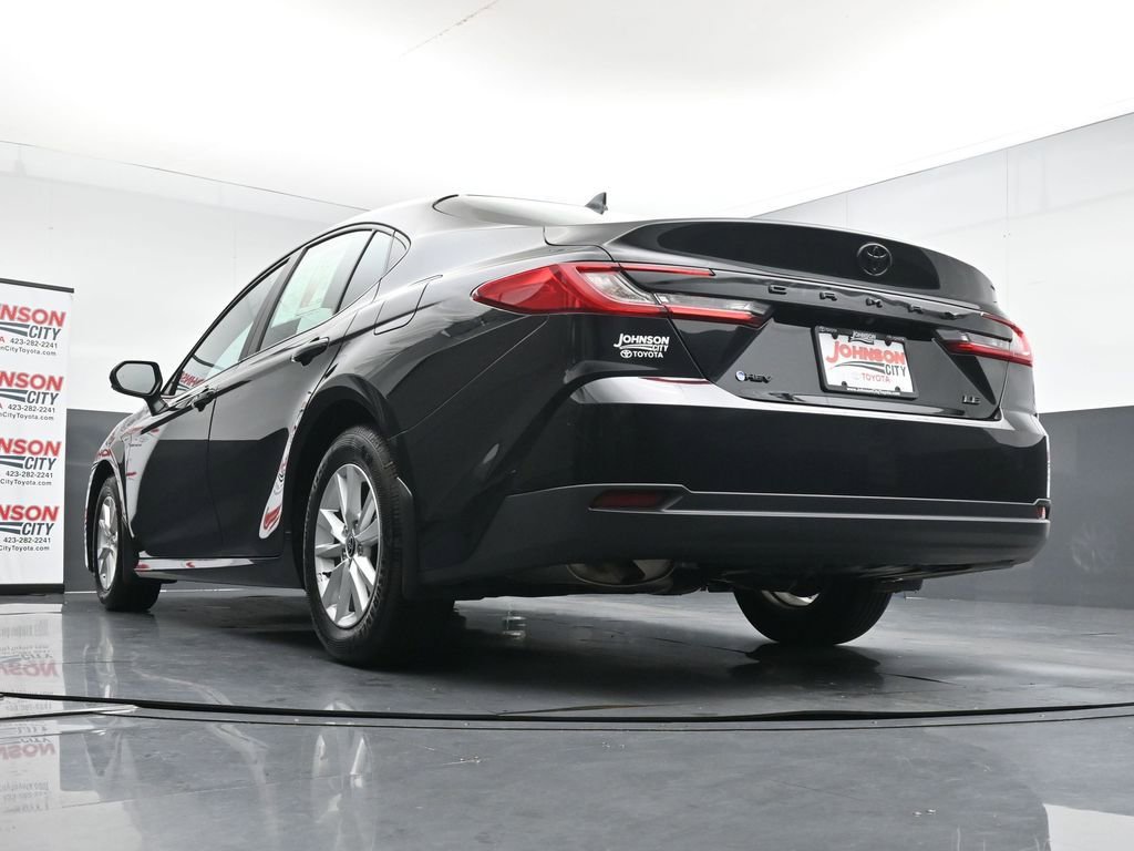 Used 2025 Toyota Camry LE FWD image 35