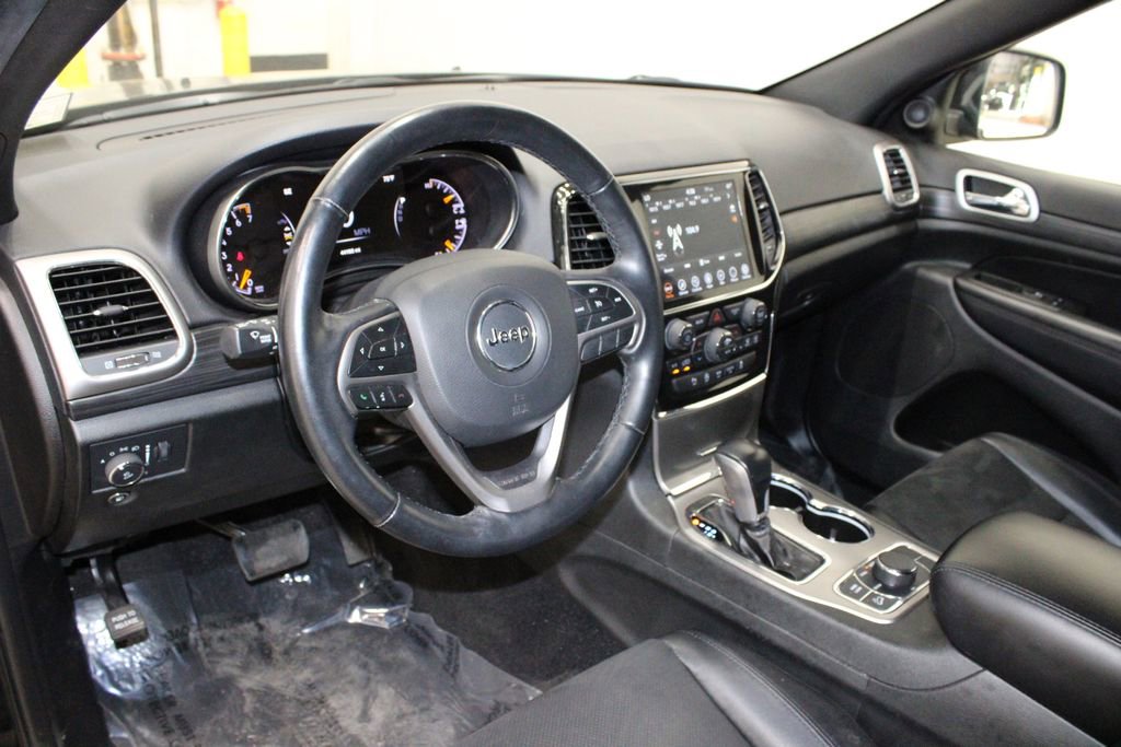 Used 2022 Jeep Grand Cherokee Laredo X image 23