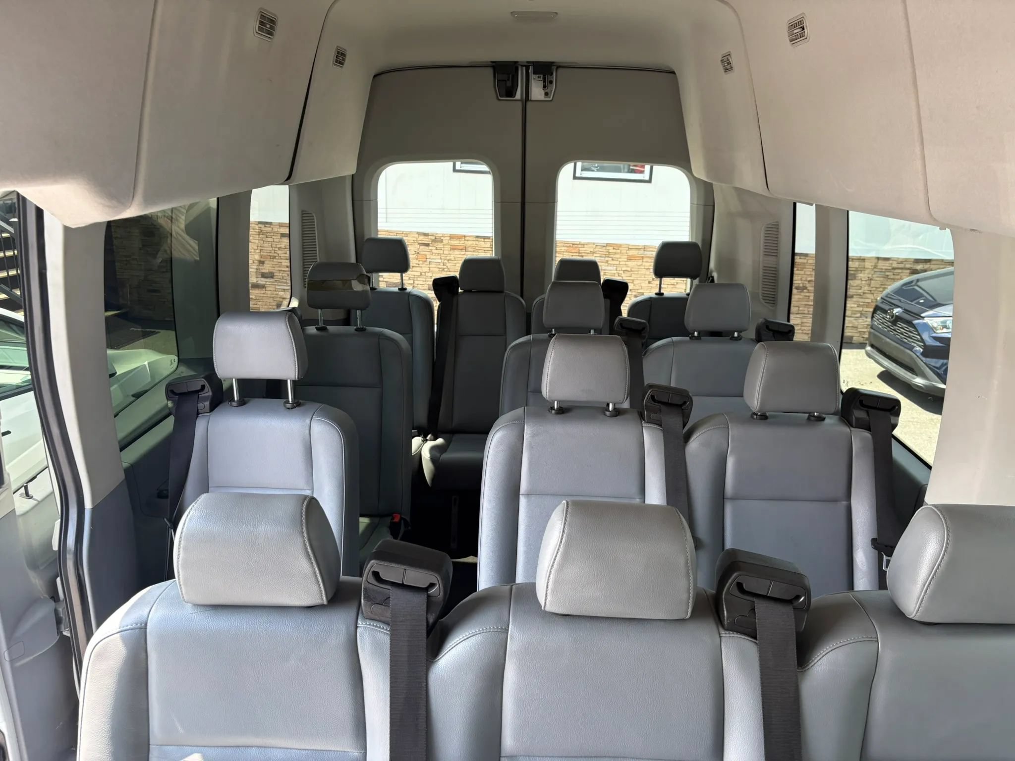 Used 2018 Ford Transit 350 XL RWD image 32
