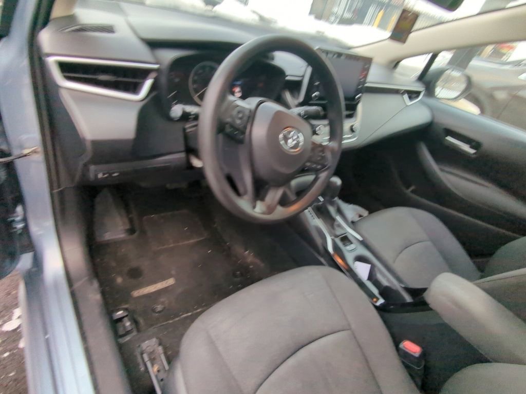 Used 2020 Toyota Corolla LE image 7