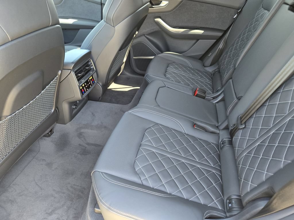 New 2026 Audi SQ8 Prestige AWD/4WD image 35