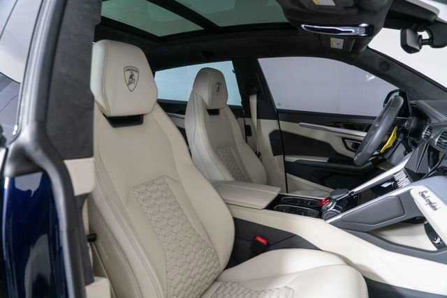 Used 2019 Lamborghini Urus image 31