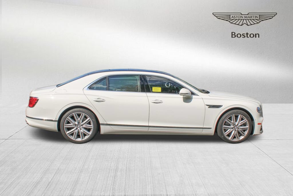Used 2024 Bentley Flying Spur V8 AWD/4WD image 2