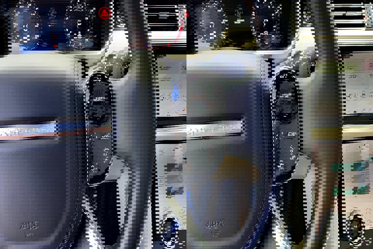 Used 2020 Land Rover Range Rover HSE AWD/4WD image 24