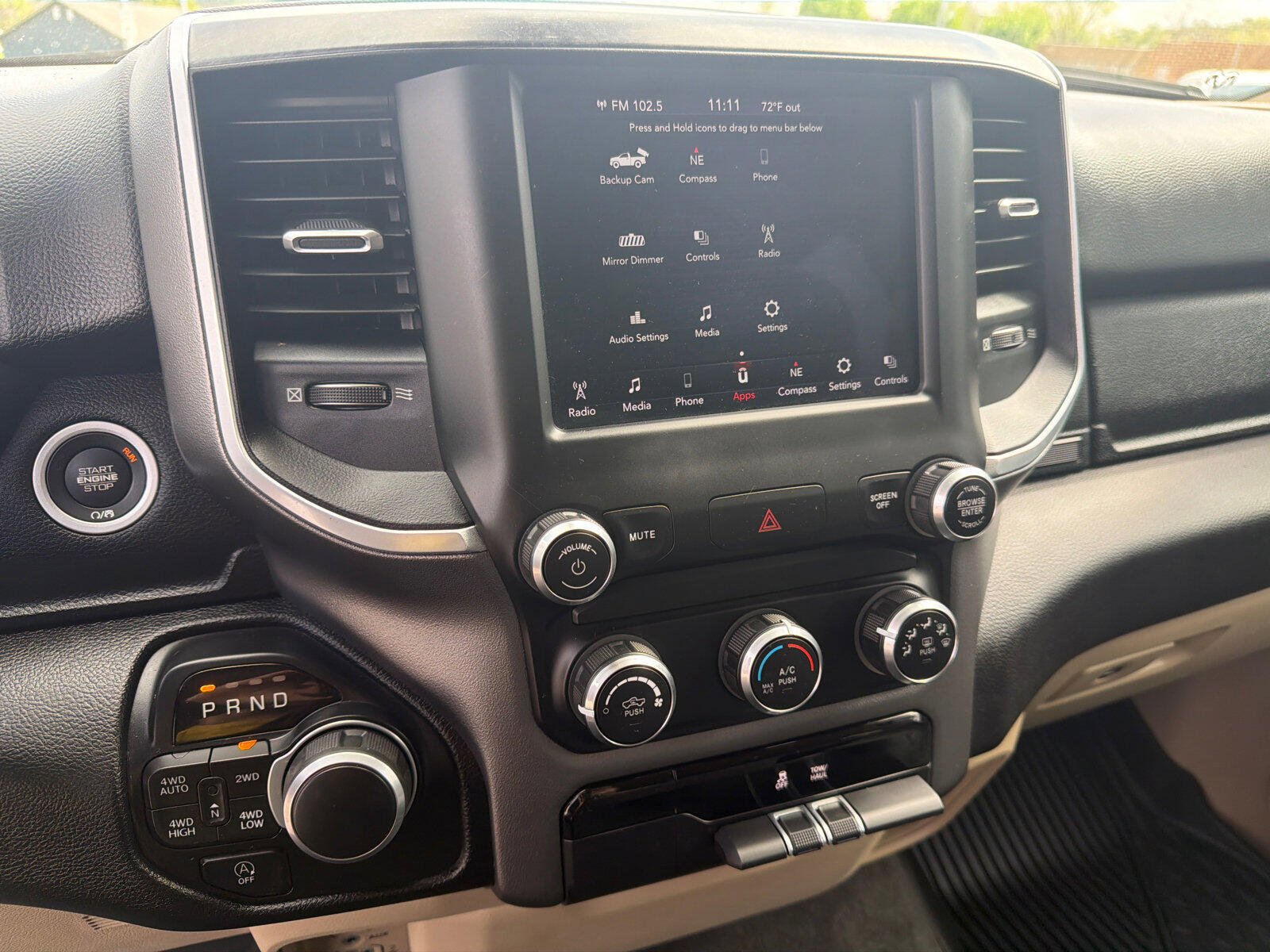 Used 2020 RAM 1500 4x4 Crew Cab image 15