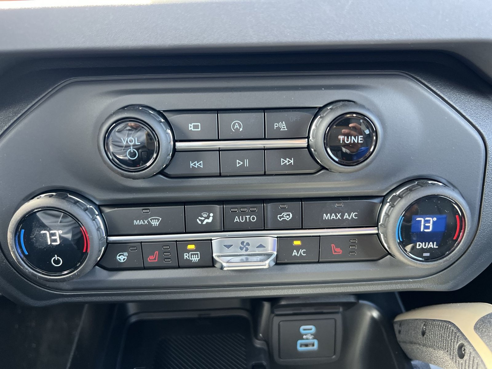 New 2025 Ford Bronco Badlands AWD/4WD image 29