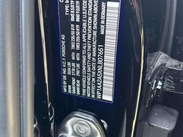 Used 2022 Porsche Macan Base image 30