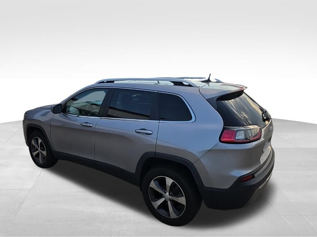 Used 2021 Jeep Cherokee Limited w/ Elite Package AWD/4WD image 48