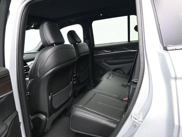 New 2025 Jeep Grand Cherokee Limited AWD/4WD image 21
