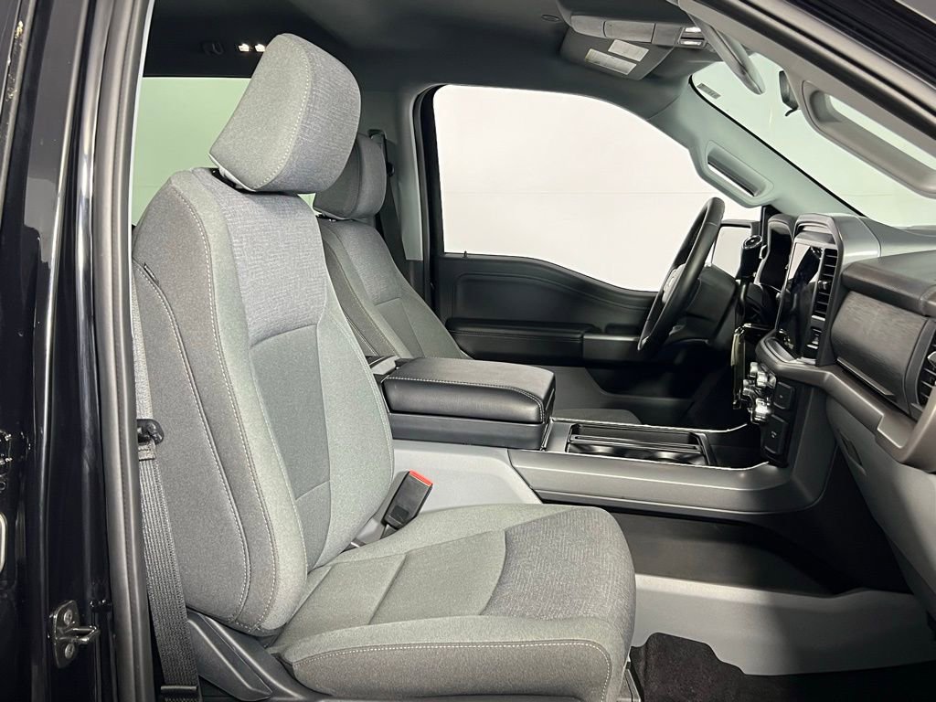 Used 2025 Ford F150 XLT w/ Equipment Group 301A Standard image 28