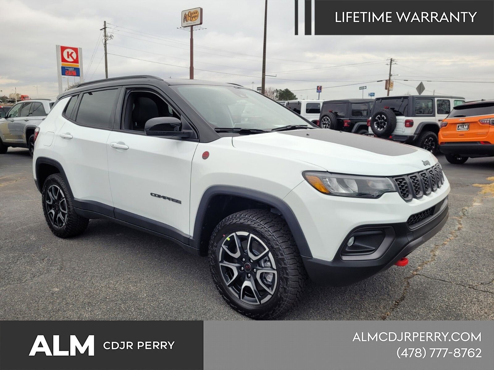 New 2026 Jeep Compass Trailhawk w/ Sun, Sound & Navigation Group AWD/4WD image 15