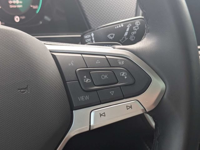 Used 2025 Volkswagen Atlas Cross Sport SEL Premium R-Line AWD/4WD image 28