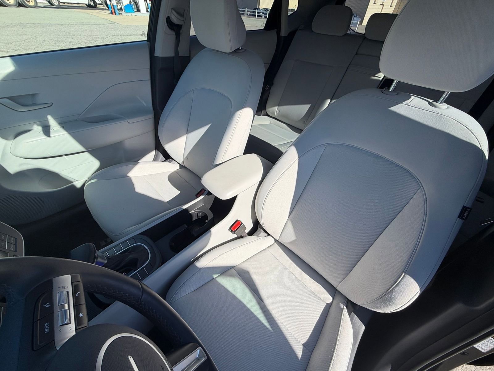 Used 2025 Hyundai Kona SEL image 36